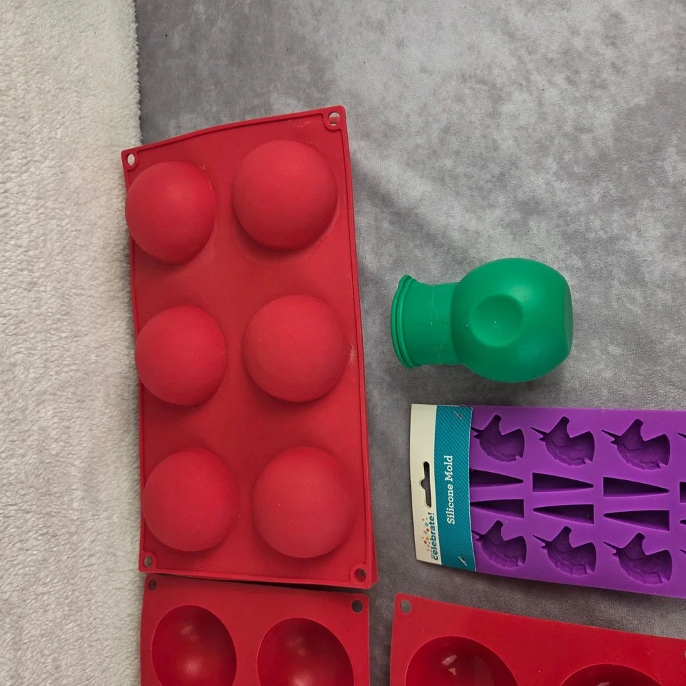 Way To Celebrate Silicone Molds Bundle Sphere Dinosaur Unicorn Christmas Set